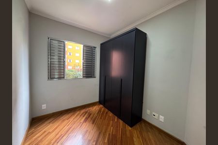 Apartamento à venda com 72m², 3 quartos e 2 vagas Apartamento à venda com 72m², 3 quartos e 2 vagasQuarto 2
