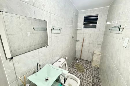 Banheiro de casa para alugar com 2 quartos, 55m² em Lageado, Ferraz de Vasconcelos