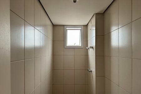 Apartamento à venda com 83m², 3 quartos e 2 vagasBanheiro Social