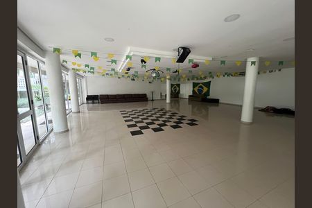 Apartamento à venda com 118m², 3 quartos e 2 vagas Apartamento à venda com 118m², 3 quartos e 2 vagasÁrea comum - Salão de festas