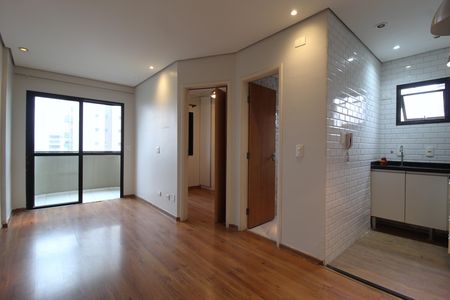 Sala/Cozinha de apartamento à venda com 1 quarto, 28m² em Planalto Paulista, São Paulo