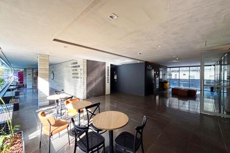 hall de entrada de kitnet/studio para alugar com 1 quarto, 20m² em Pinheiros, São Paulo