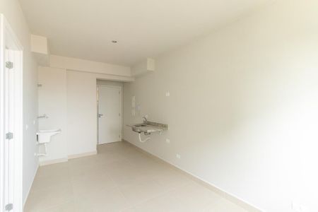 Sala/Cozinha de apartamento à venda com 1 quarto, 31m² em Água Verde, Curitiba
