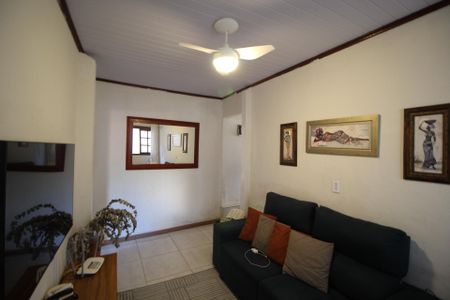 Casa à venda com 168m², 2 quartos e 1 vagaSala