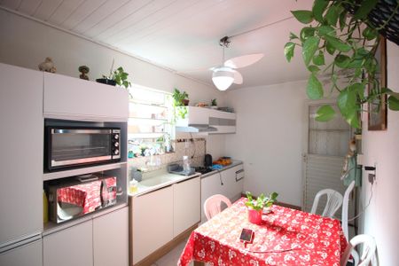 Casa à venda com 168m², 2 quartos e 1 vagaCozinha