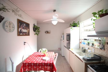 Casa à venda com 168m², 2 quartos e 1 vagaCozinha