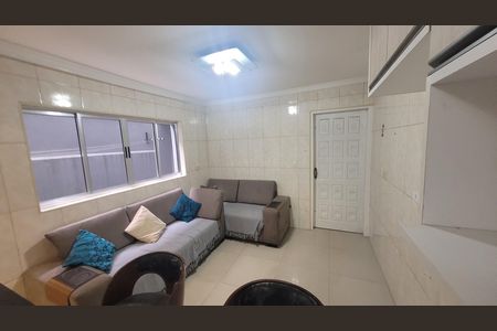 Sala de casa para alugar com 2 quartos, 80m² em Parque Santa Madalena, São Paulo