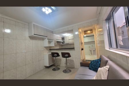 Sala de casa para alugar com 2 quartos, 80m² em Parque Santa Madalena, São Paulo