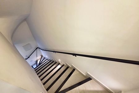 Casa de condomínio para alugar com 93m², 2 quartos e 1 vaga Casa de condomínio para alugar com 93m², 2 quartos e 1 vagaEscada