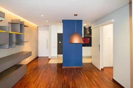 Apartamento para alugar com 76m², 2 quartos e 1 vagaVaranda