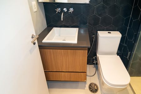 Apartamento para alugar com 76m², 2 quartos e 1 vagaBanheiro Quarto 2 - Suíte