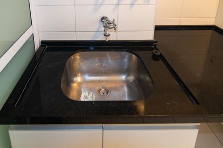 Apartamento para alugar com 76m², 2 quartos e 1 vagaÁrea de Serviço