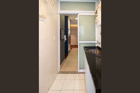 Apartamento para alugar com 76m², 2 quartos e 1 vagaÁrea de Serviço