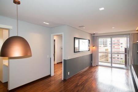 Apartamento para alugar com 76m², 2 quartos e 1 vagaSala