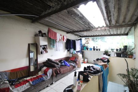 Casa à venda com 140m², 2 quartos e 1 vagaÁrea de Serviço