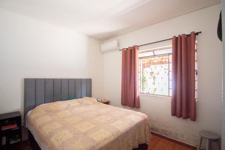 Casa à venda com 360m², 4 quartos e 3 vagas Casa à venda com 360m², 4 quartos e 3 vagasCasa 1 - Suíte