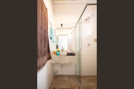 Casa à venda com 360m², 4 quartos e 3 vagas Casa à venda com 360m², 4 quartos e 3 vagasCasa 1 - Banheiro da Suíte