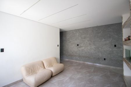Casa à venda com 360m², 4 quartos e 3 vagas Casa à venda com 360m², 4 quartos e 3 vagasCasa 2 - Sala