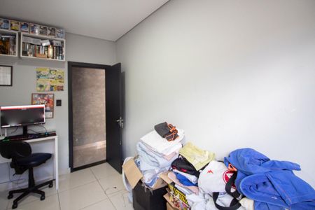 Casa à venda com 360m², 4 quartos e 3 vagas Casa à venda com 360m², 4 quartos e 3 vagasCasa 2 - Quarto 2