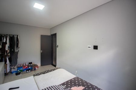 Casa à venda com 360m², 4 quartos e 3 vagas Casa à venda com 360m², 4 quartos e 3 vagasCasa 2 - Quarto 1