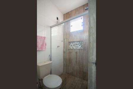 Casa à venda com 360m², 4 quartos e 3 vagas Casa à venda com 360m², 4 quartos e 3 vagasCasa 1 - Banheiro Social