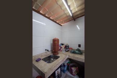 Casa à venda com 360m², 4 quartos e 3 vagas Casa à venda com 360m², 4 quartos e 3 vagasCasa 2 - Área de Serviço