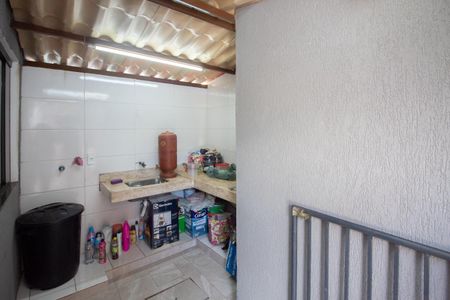 Casa à venda com 360m², 4 quartos e 3 vagas Casa à venda com 360m², 4 quartos e 3 vagasCasa 2 - Área de Serviço