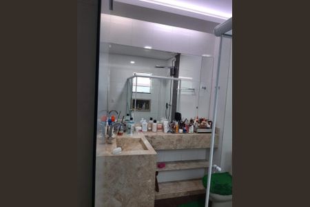 Casa para alugar com 252m², 4 quartos e 3 vagasBanheiro