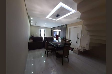 Sala de casa para alugar com 4 quartos, 252m² em Parque Sao Francisco, Ferraz de Vasconcelos