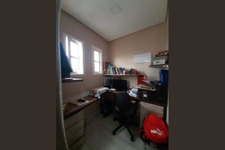 Casa para alugar com 252m², 4 quartos e 3 vagasQuarto
