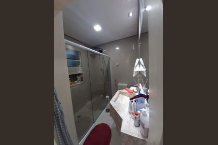 Casa para alugar com 252m², 4 quartos e 3 vagasBanheiro