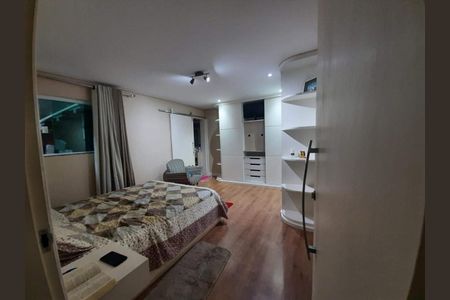 Casa para alugar com 252m², 4 quartos e 3 vagasQuarto