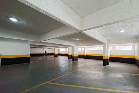 Apartamento para alugar com 106m², 2 quartos e 1 vaga Apartamento para alugar com 106m², 2 quartos e 1 vagaGaragem