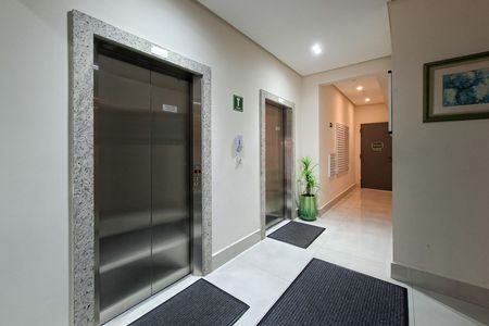 Apartamento para alugar com 106m², 2 quartos e 1 vaga Apartamento para alugar com 106m², 2 quartos e 1 vagaHall de entrada