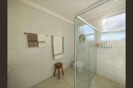 Banheiro da Suíte 1 de casa à venda com 3 quartos, 550m² em Tremembé, São Paulo