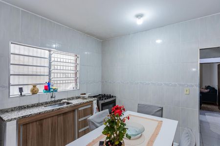 Casa à venda com 220m², 3 quartos e 4 vagas Casa à venda com 220m², 3 quartos e 4 vagasCozinha