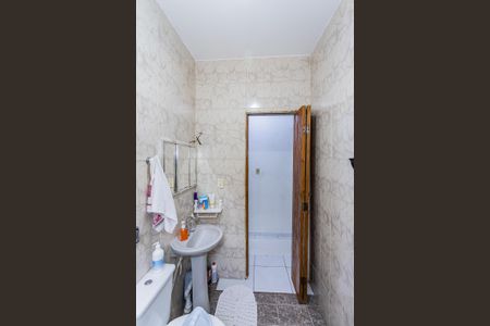 Casa à venda com 220m², 3 quartos e 4 vagas Casa à venda com 220m², 3 quartos e 4 vagasBanheiro