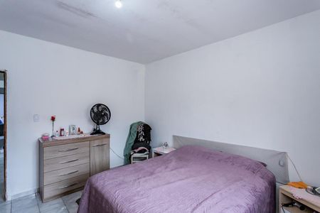 Casa à venda com 220m², 3 quartos e 4 vagas Casa à venda com 220m², 3 quartos e 4 vagasQuarto 1