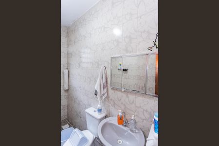 Casa à venda com 220m², 3 quartos e 4 vagas Casa à venda com 220m², 3 quartos e 4 vagasBanheiro