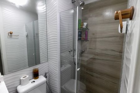 Apartamento à venda com 42m², 2 quartos e 1 vaga Apartamento à venda com 42m², 2 quartos e 1 vagaBanheiro