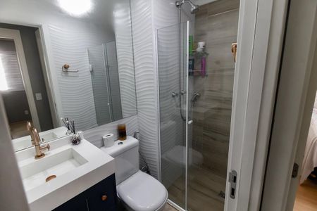 Banheiro de apartamento para alugar com 2 quartos, 42m² em Vila Plana, São Paulo