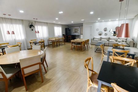 Apartamento à venda com 42m², 2 quartos e 1 vaga Apartamento à venda com 42m², 2 quartos e 1 vagaÁrea comum - Salão de festas