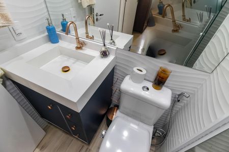 Banheiro de apartamento para alugar com 2 quartos, 42m² em Vila Plana, São Paulo