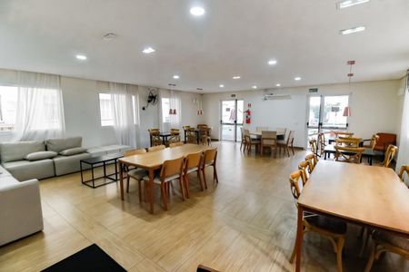 Apartamento à venda com 42m², 2 quartos e 1 vaga Apartamento à venda com 42m², 2 quartos e 1 vagaÁrea comum - Salão de festas