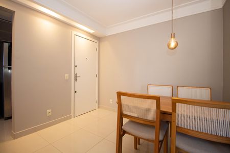Apartamento para alugar com 65m², 2 quartos e 1 vaga Apartamento para alugar com 65m², 2 quartos e 1 vagaSala