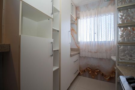 Apartamento para alugar com 65m², 2 quartos e 1 vaga Apartamento para alugar com 65m², 2 quartos e 1 vagaCozinha e Área de Serviço