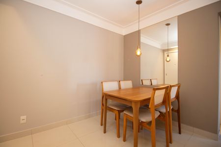 Apartamento para alugar com 65m², 2 quartos e 1 vaga Apartamento para alugar com 65m², 2 quartos e 1 vagaSala