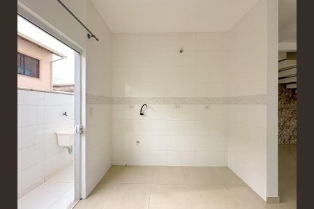 Casa para alugar com 91m², 2 quartos e 2 vagasCozinha