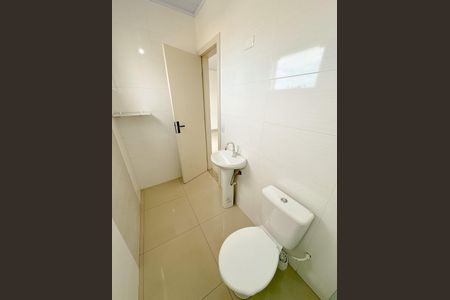 Casa para alugar com 91m², 2 quartos e 2 vagasBanheiro da Suíte 1