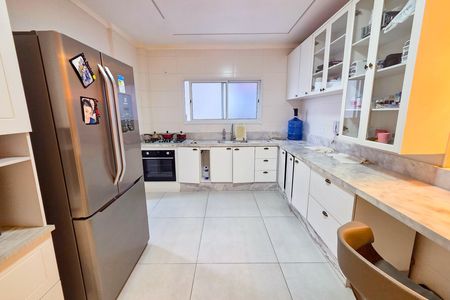 Apartamento para alugar com 81m², 2 quartos e 1 vagaCozinha